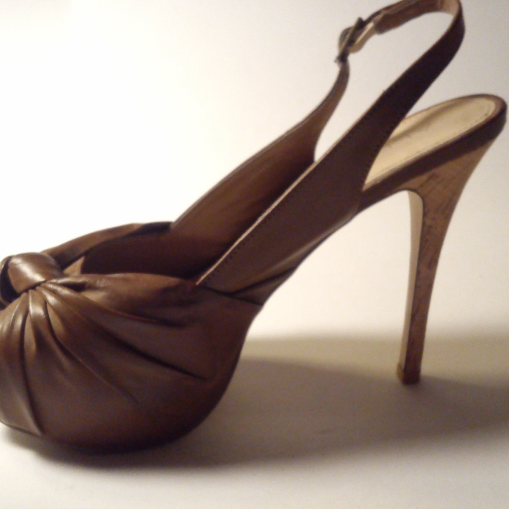 Aldo - Picture 4 of 8